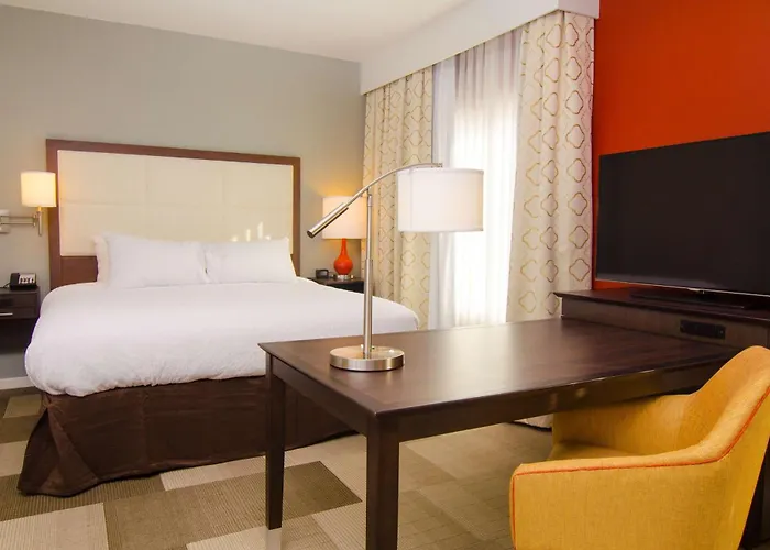 Hampton Inn & Suites Huntsville